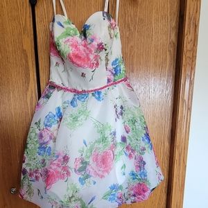 Morilee cupcake prom